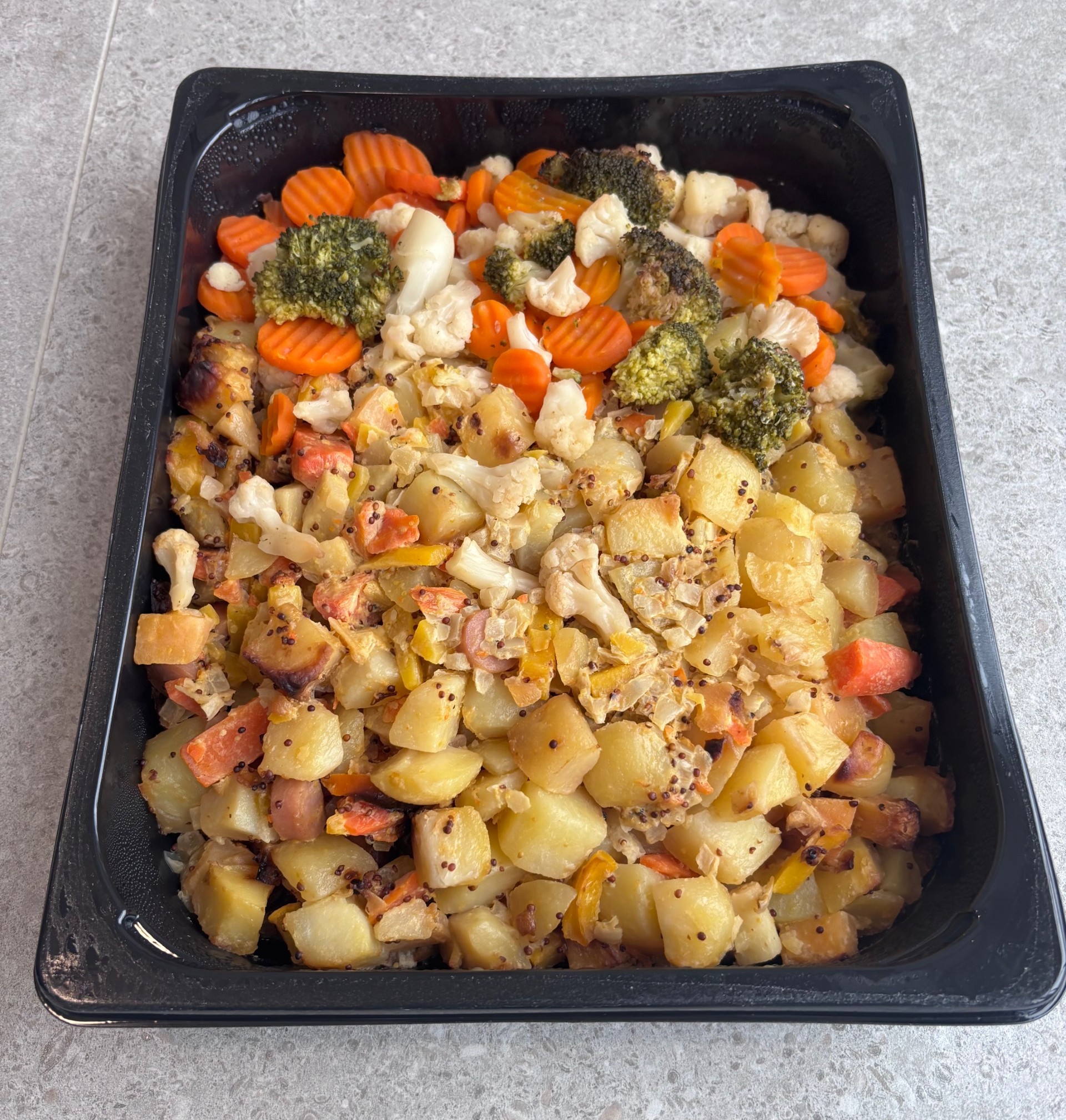 Kermainen nakkipyttipannu L,G,P 2kg (5)