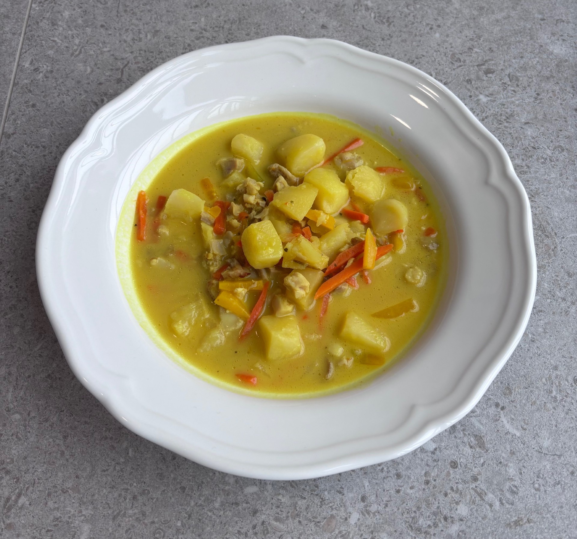 Kana-kookoskeitto L,G,M